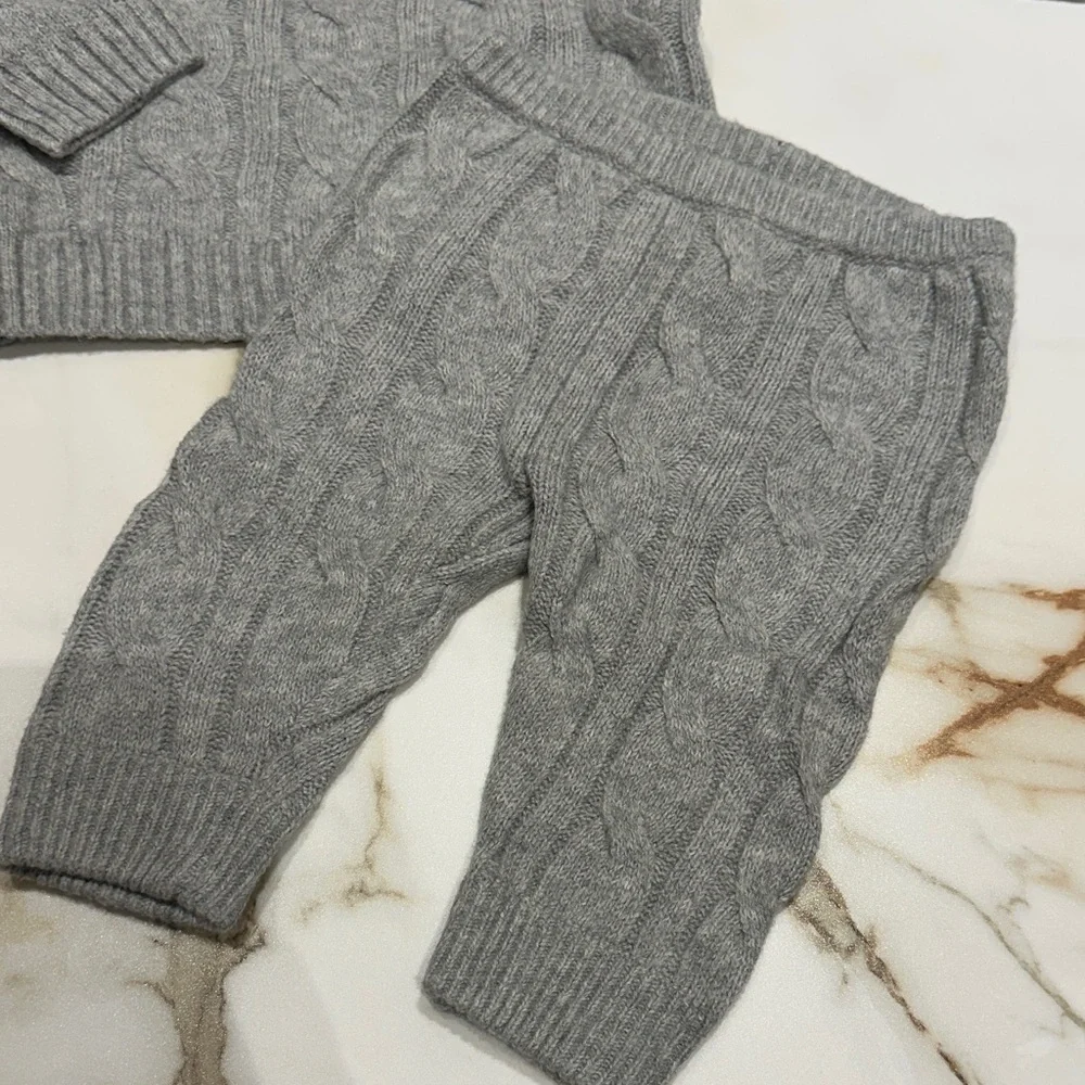 Gap Gray Cable Knit Sweater and Pants Set